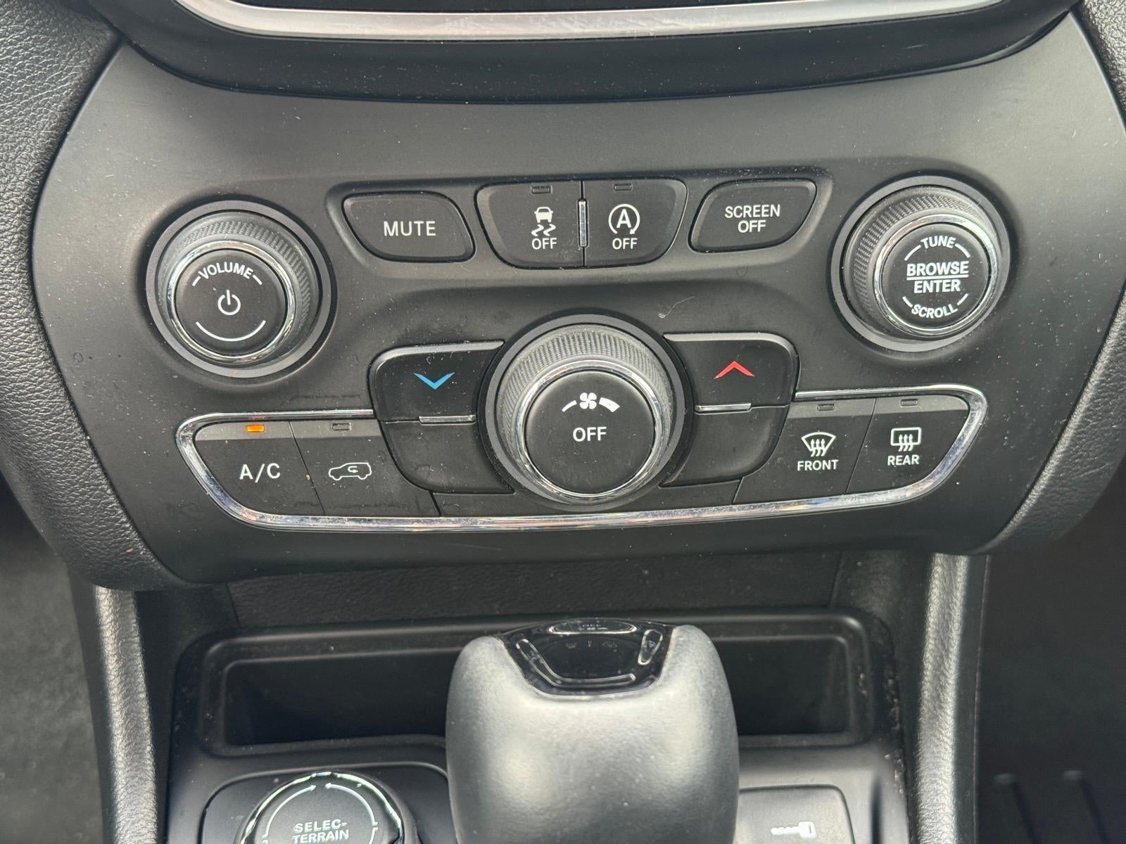 2019 Jeep Cherokee Altitude