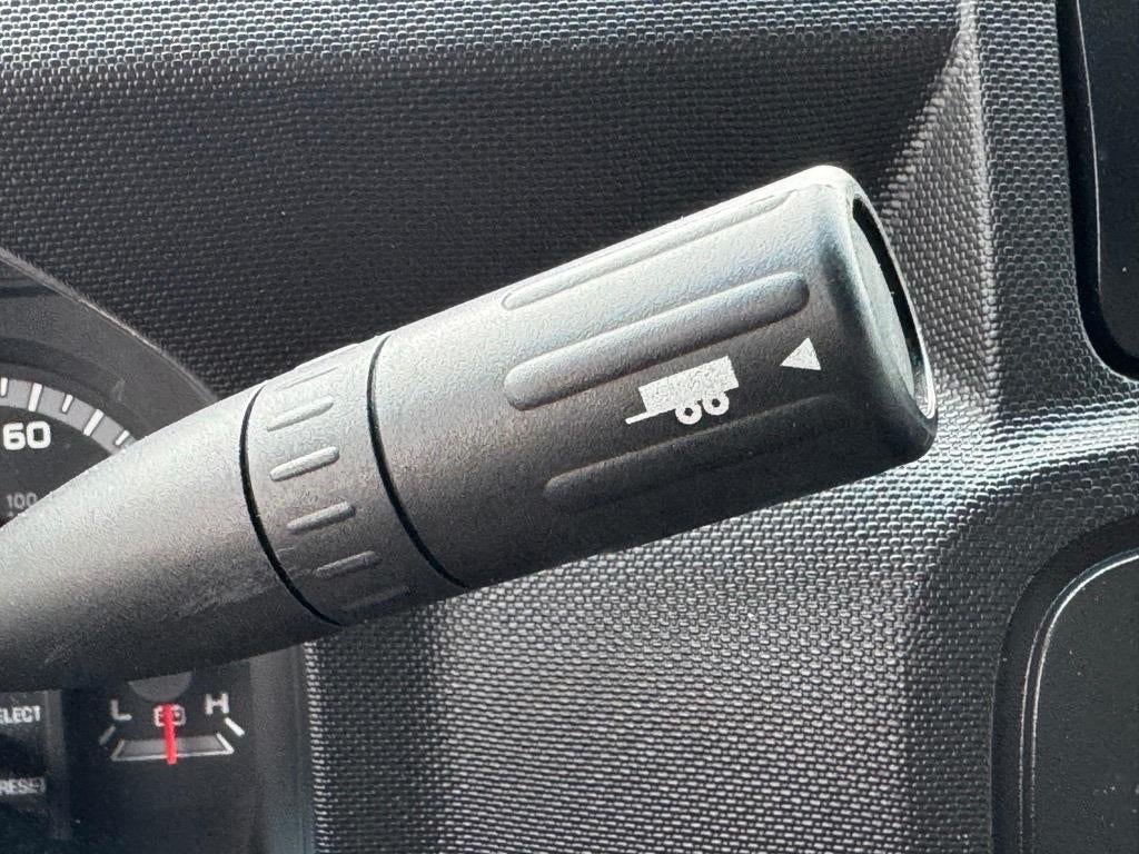 2018 Ford E-Series Cutaway Base