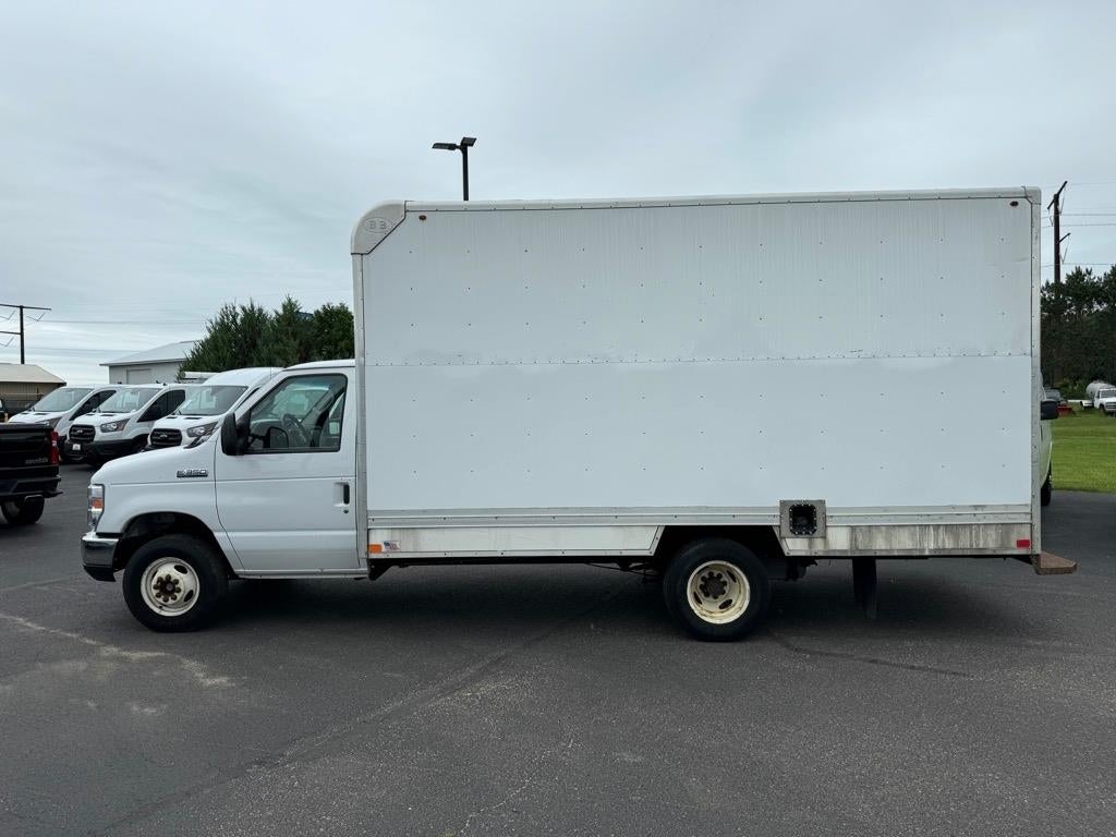 2018 Ford E-Series Cutaway Base