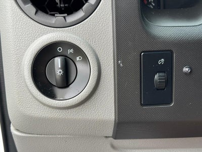 2018 Ford E-Series Cutaway Base