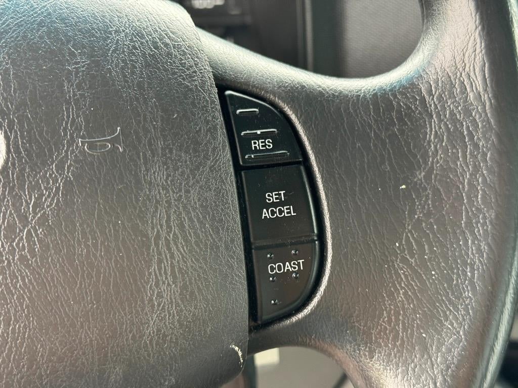 2018 Ford E-Series Cutaway Base