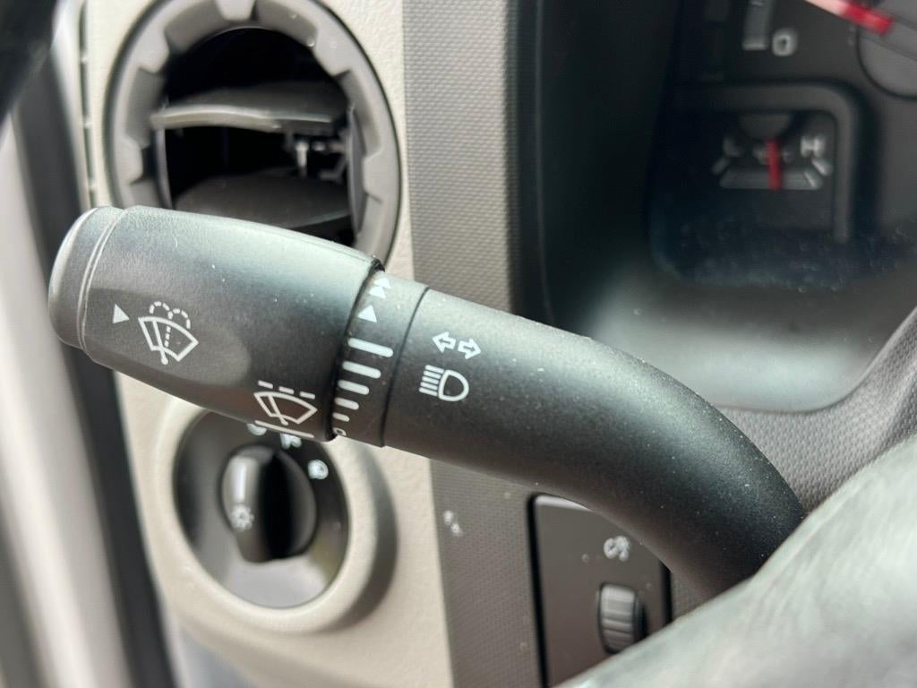 2018 Ford E-Series Cutaway Base