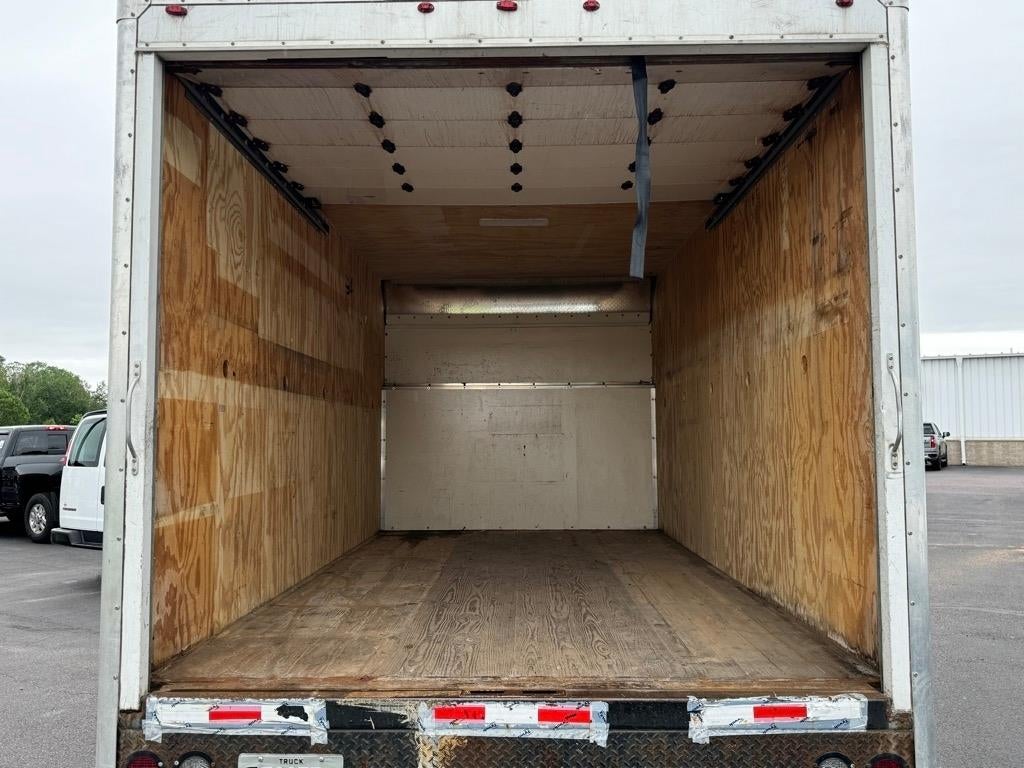 2018 Ford E-Series Cutaway Base