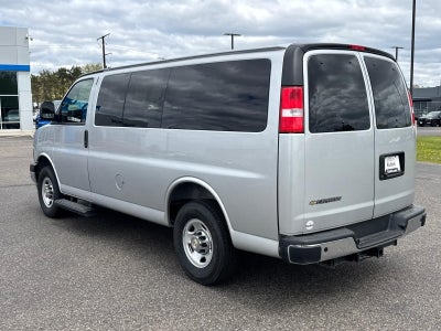 2025 Chevrolet Express Passenger 1LT