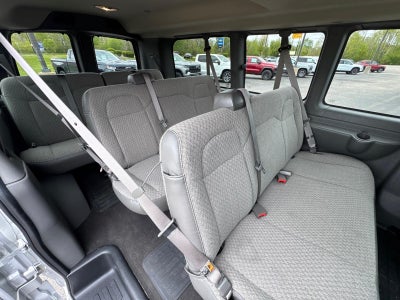 2025 Chevrolet Express Passenger 1LT