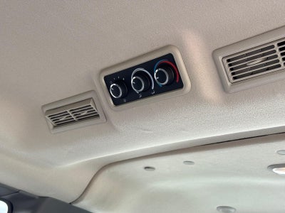 2025 Chevrolet Express Passenger 1LT