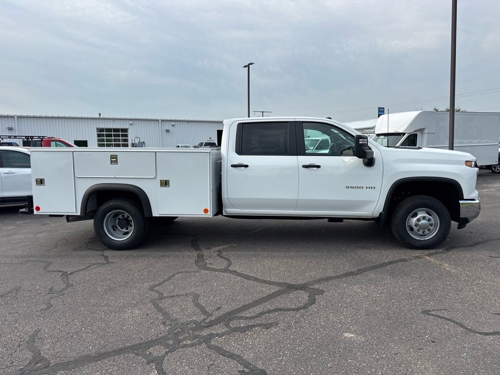 2025 Chevrolet Silverado 3500 HD Chassis Cab Work Truck