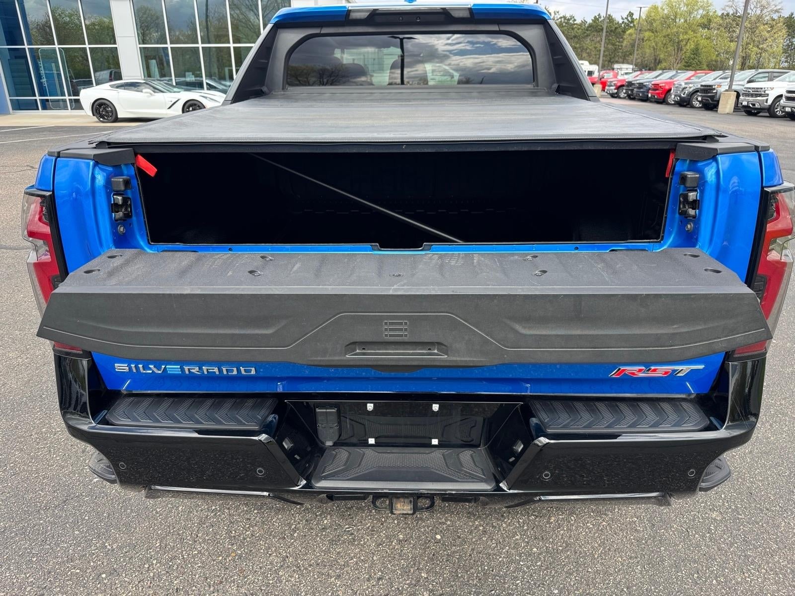 2025 Chevrolet Silverado EV RST - Max Range
