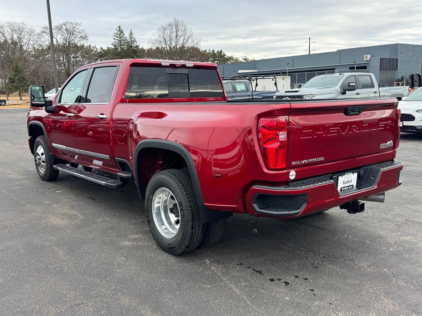 2026 Chevrolet Silverado 3500 HD High Country DRW