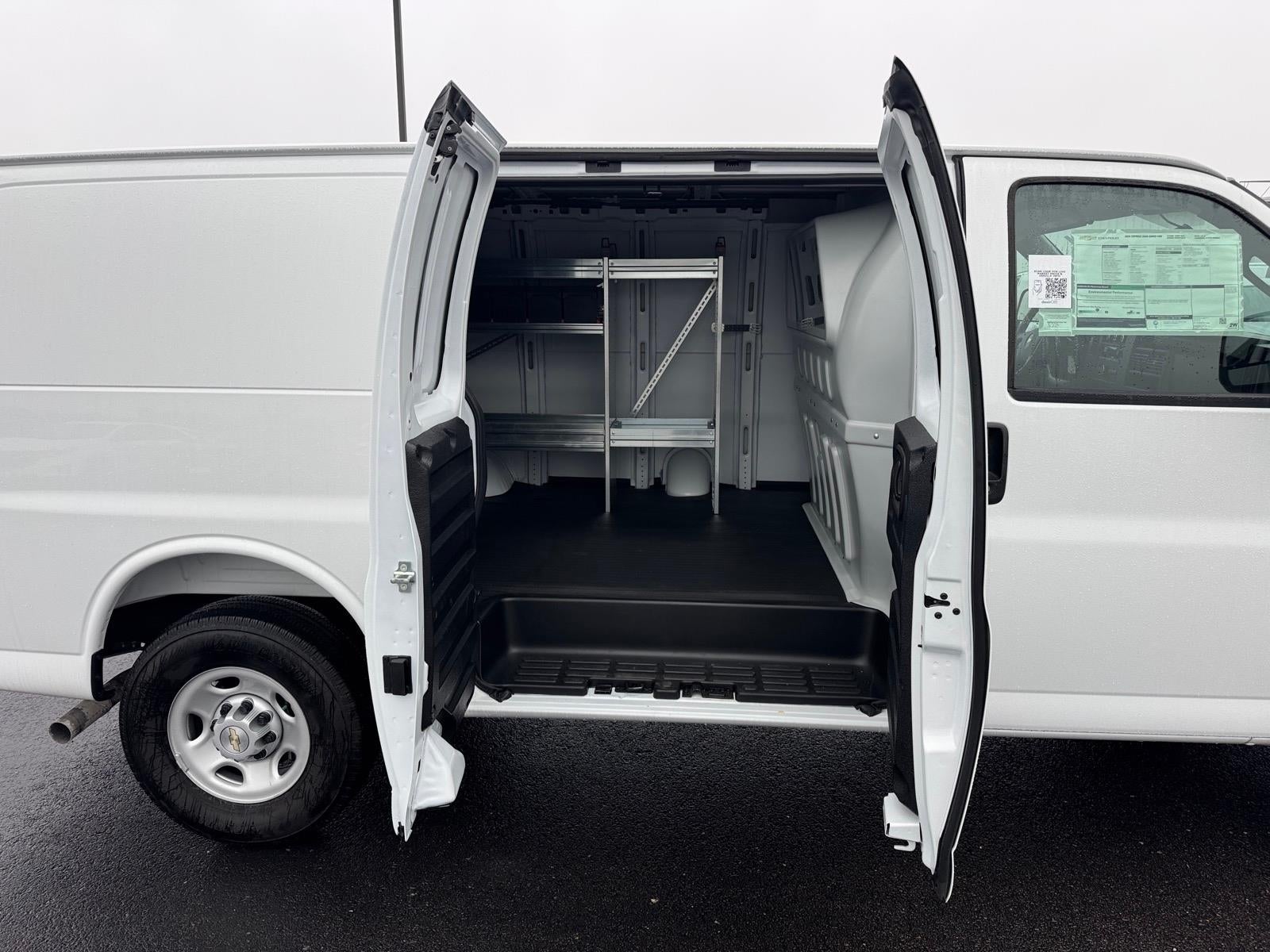 2025 Chevrolet Express Cargo 2500 WT