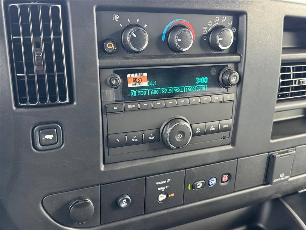 2025 Chevrolet Express Cargo 2500 WT