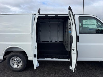 2025 Chevrolet Express Cargo 2500 WT