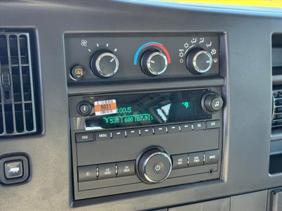 2025 Chevrolet Express Cargo 3500 WT