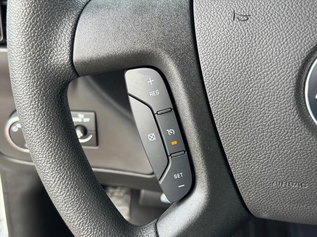 2025 Chevrolet Express Cargo 3500 WT