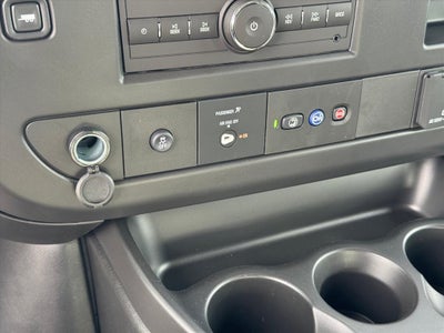 2025 Chevrolet Express Cargo 3500 WT