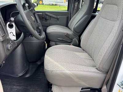 2025 Chevrolet Express Cargo 3500 WT