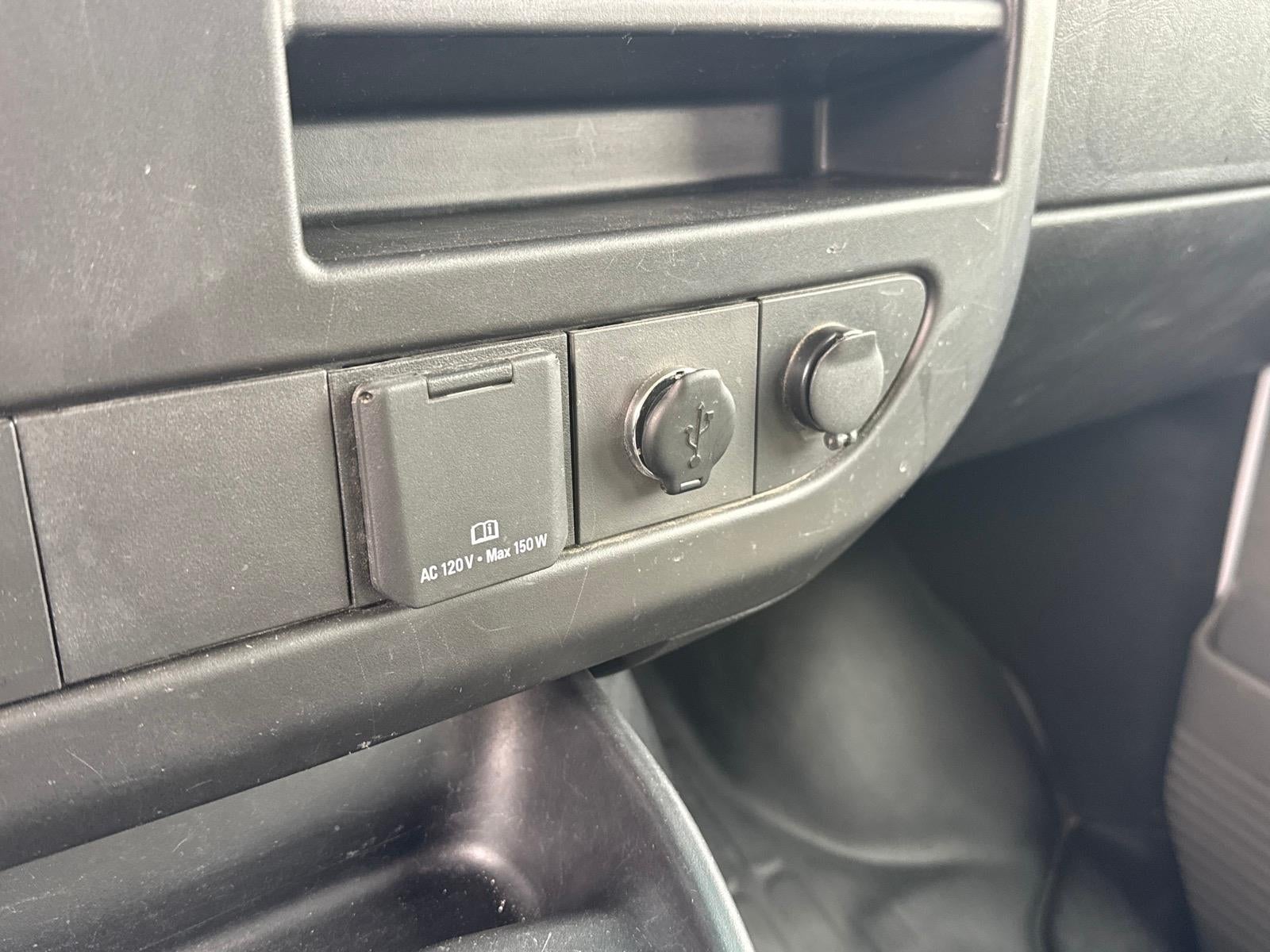 2022 Chevrolet Express Cargo 3500 WT