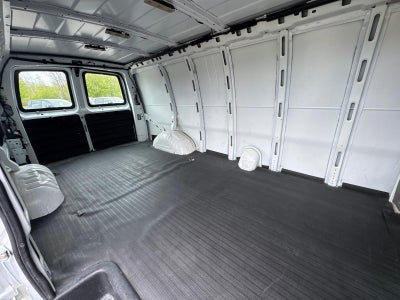 2022 Chevrolet Express Cargo 3500 WT