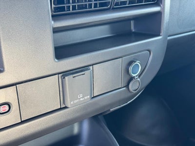 2025 Chevrolet Express Cargo 3500 WT