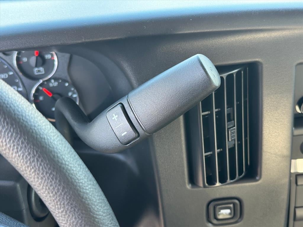 2025 Chevrolet Express Cargo 3500 WT