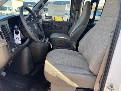 2025 Chevrolet Express Cargo 3500 WT