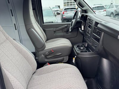 2025 Chevrolet Express Cargo 3500 WT