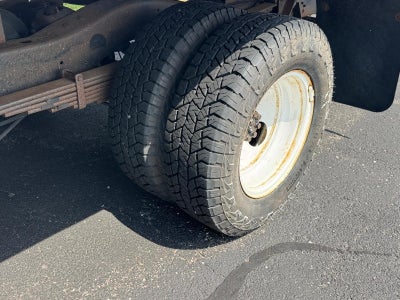 2001 GMC Savana Cutaway 3500 Base