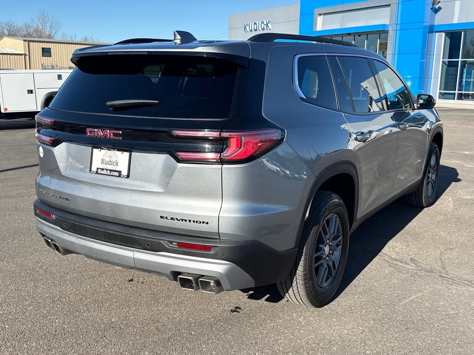 2025 GMC Acadia Elevation