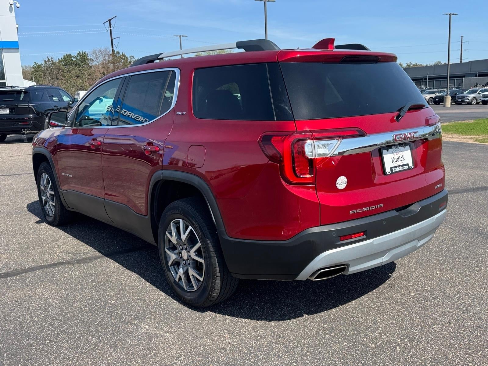 2023 GMC Acadia SLT