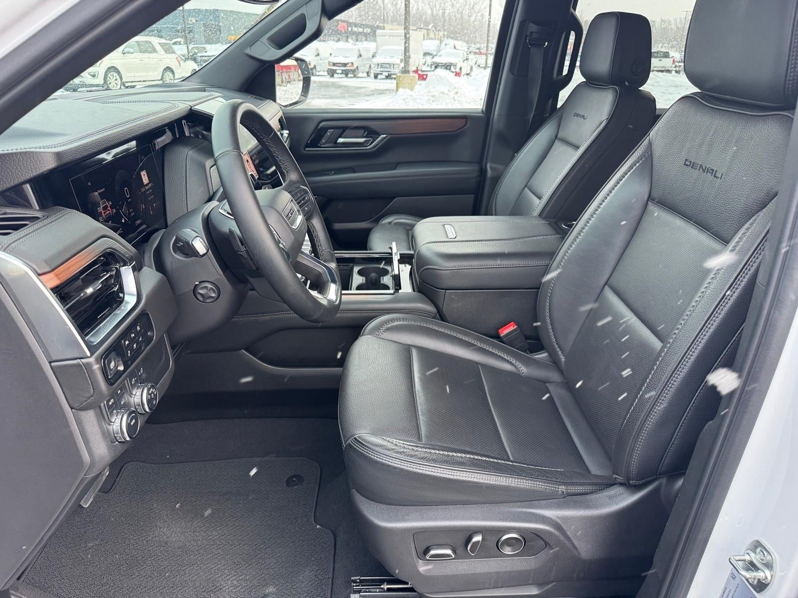 2025 GMC Yukon XL Denali