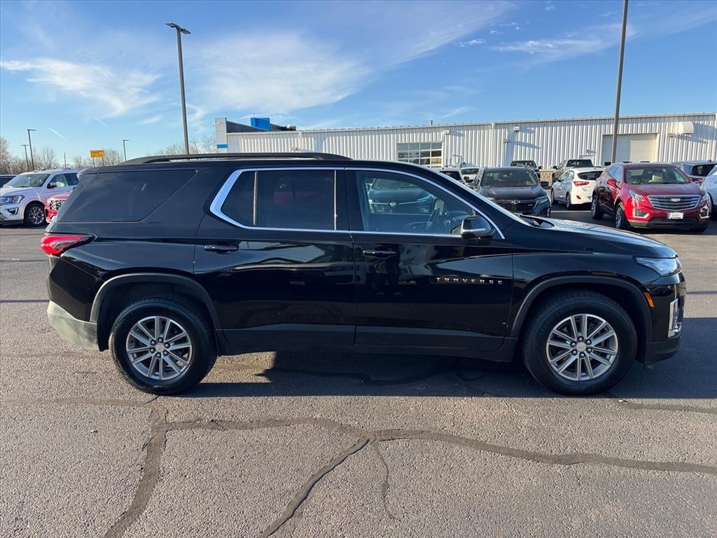 2022 Chevrolet Traverse LT Cloth