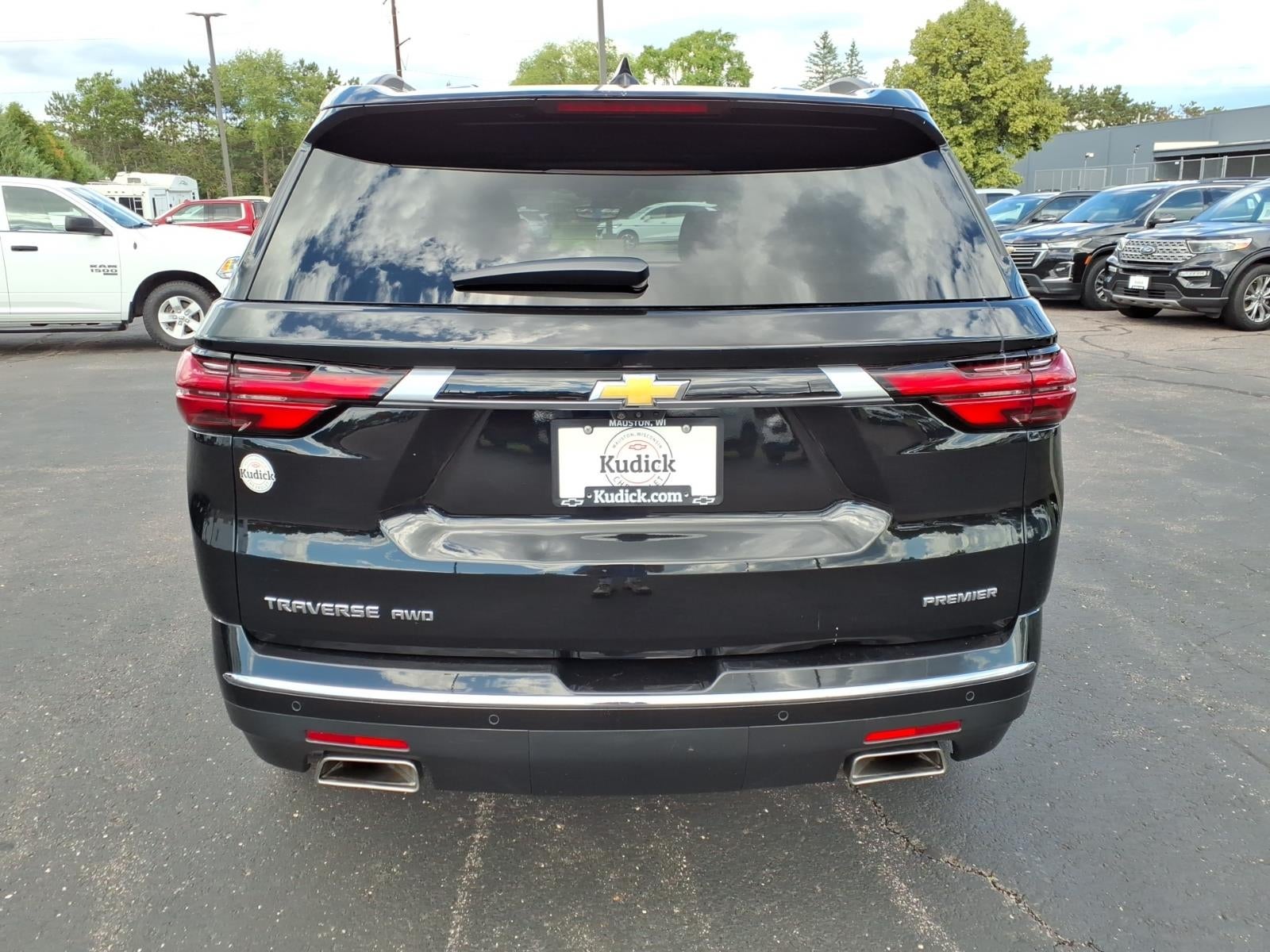 2023 Chevrolet Traverse Premier