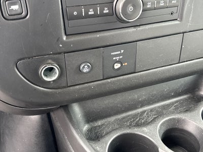 2016 GMC Savana Cargo 3500 Base