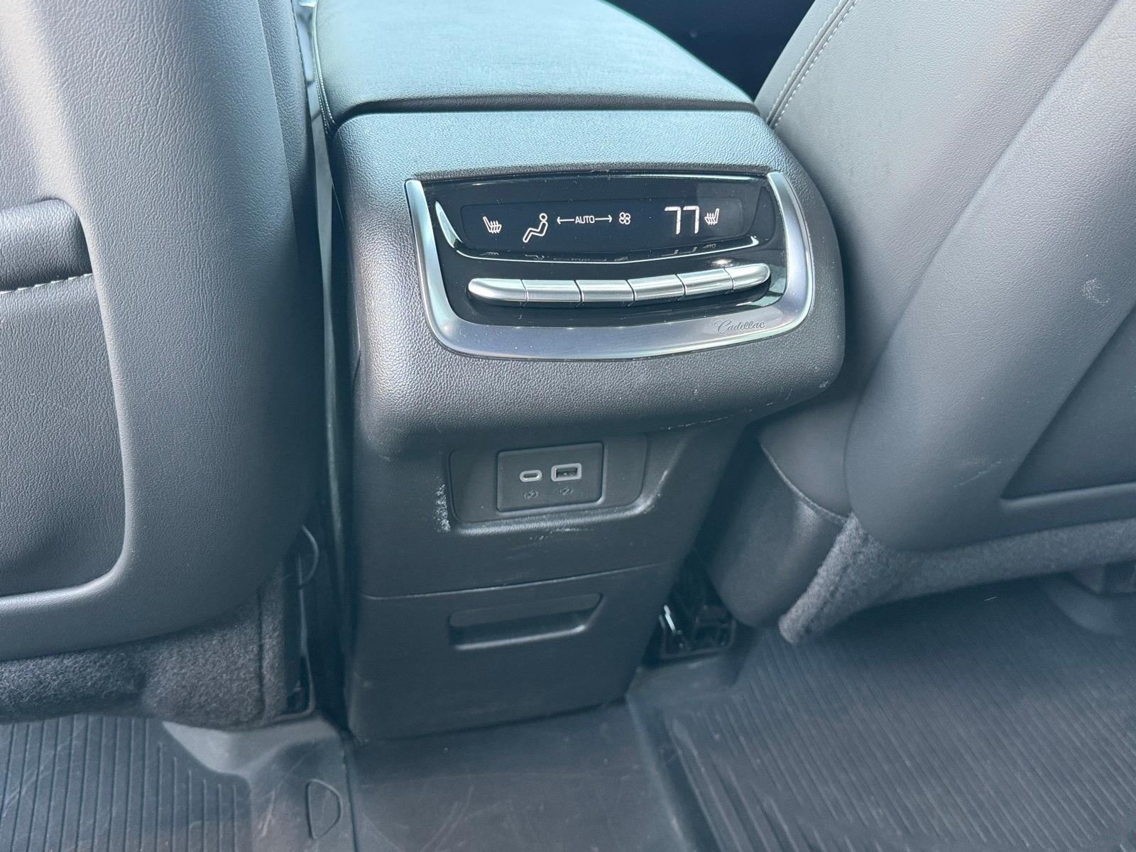 2023 Cadillac XT6 Premium Luxury