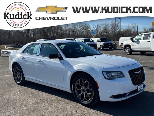 2018 Chrysler 300 Touring