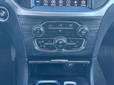 2018 Chrysler 300 Touring