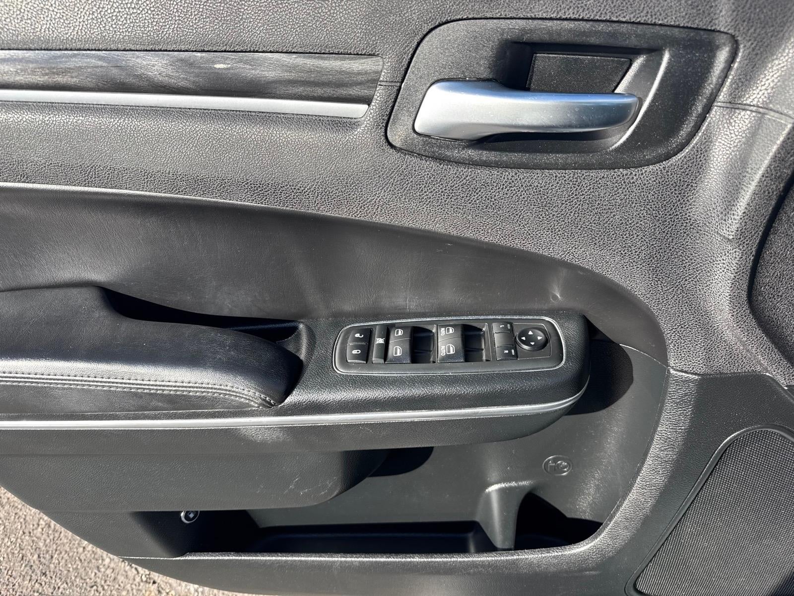 2018 Chrysler 300 Touring