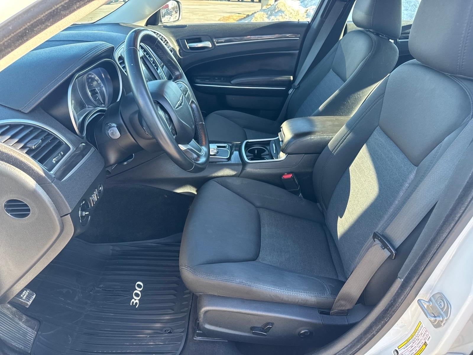 2018 Chrysler 300 Touring