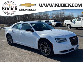 2018 Chrysler 300 Touring