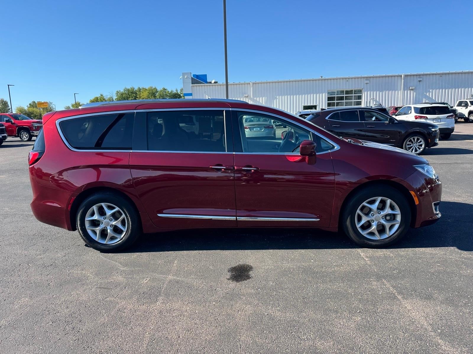 2019 Chrysler Pacifica Touring L