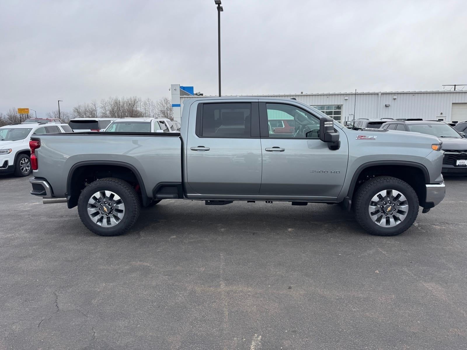 2026 Chevrolet Silverado 3500 HD LT