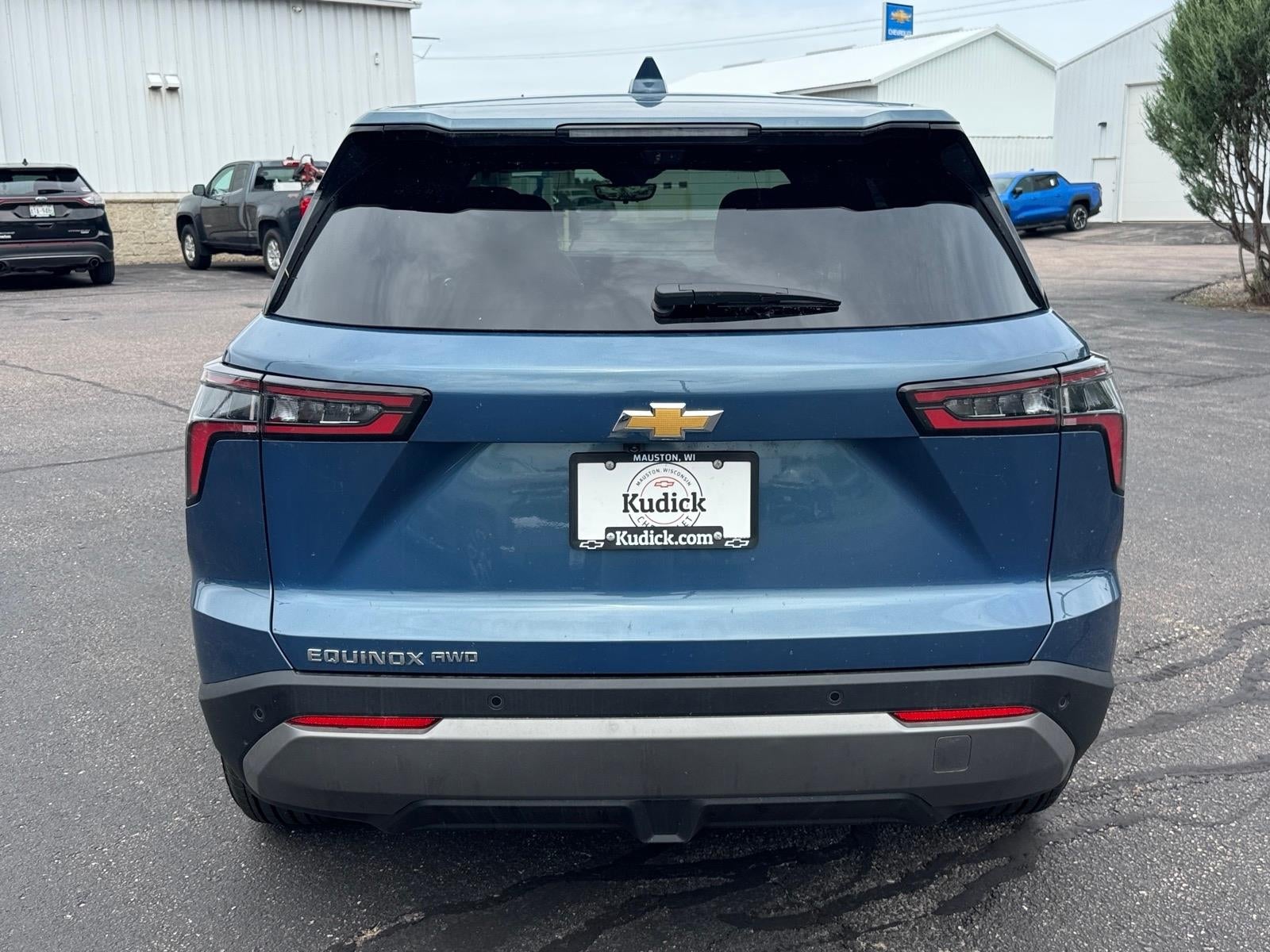 2027 Chevrolet Equinox LT
