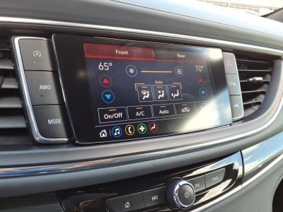 2022 Buick Enclave Essence